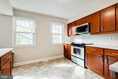2001 N Brandywine St, Arlington, VA 22207 - photo 7