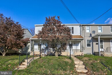647 Franklin St, Columbia, PA 17512 - photo 2