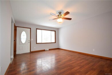 319 Summit Blvd, North Tonawanda, NY 14120 - photo 2