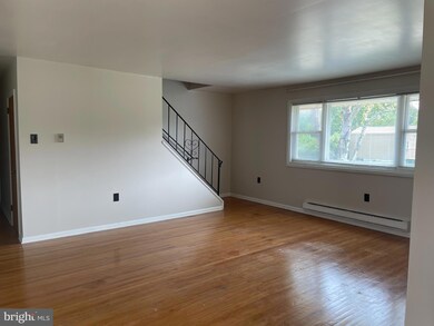 122 Elmtowne Blvd, Hammonton, NJ 08037 - photo 3