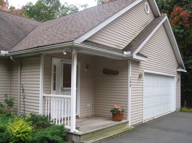 123 Surrey Dr, Lords Valley, PA 18428 - photo 5