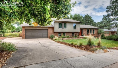 4 Bedroom, 3 Bathroom, 10,303 Sq.Ft. Lot