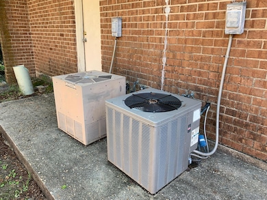 Nice Exterior AC Units