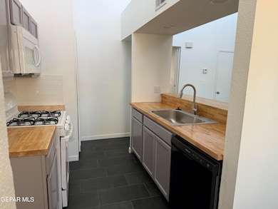 1531 Common Dr unit 37, El Paso, TX 79936 - photo 7