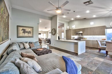 17-Family-Room