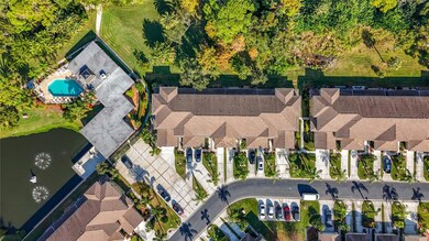 11142 Kapok Grand Cir, Saint Petersburg, FL 33708 - photo 4