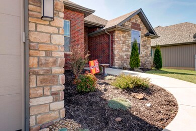 870 E Barracuda Dr, Nixa, MO 65714 - photo 4