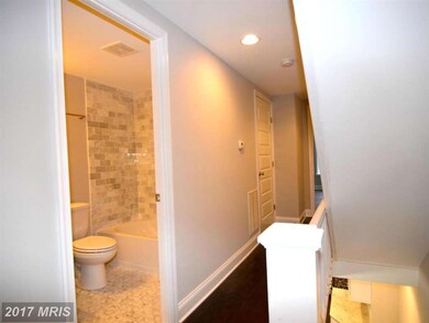 315 S Washington St, Baltimore, MD 21231 - photo 6