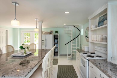 49 Mill St, Edgartown, MA 02539 - photo 4