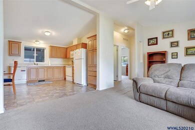 1284 N 19th St unit 106, Philomath, OR 97370 - photo 5