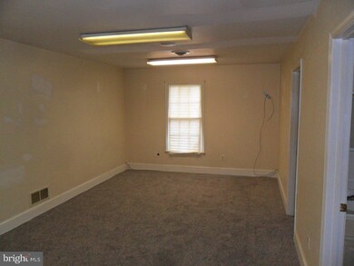 25 W 7th St, New Castle, DE 19720 - photo 4