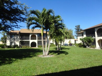 108 Lake Pine Cir unit B-2, Greenacres, FL 33463 - photo 3