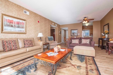 205 Ogle Dr unit 332, Pigeon Forge, TN 37863 - photo 5