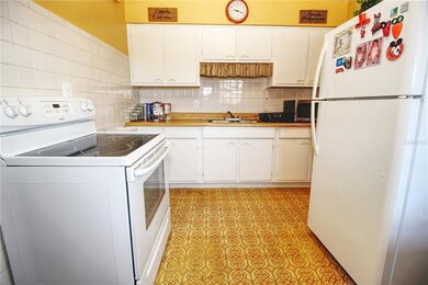 303 Stanley Ave, Frostproof, FL 33843 - photo 4