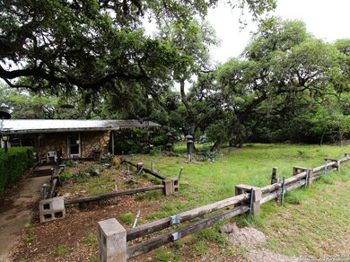 25430 Triangle Loop, San Antonio, TX 78255 - photo 2