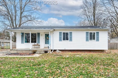 View of front facade with a porch