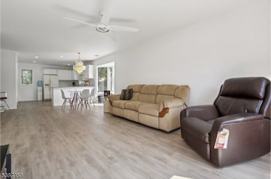 136 Changebridge Rd unit 8, Montville, NJ 07045 - photo 4