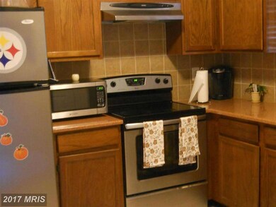 1012 Barnesbury Ct, Capitol Heights, MD 20743 - photo 4