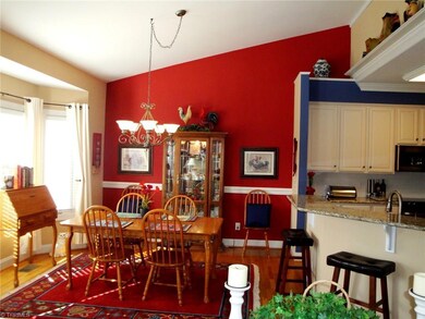 How awesome is the Breakfast Area with large bay window!