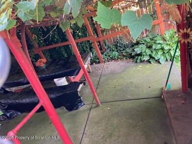 612 Philo St, Scranton, PA 18508 - photo 6