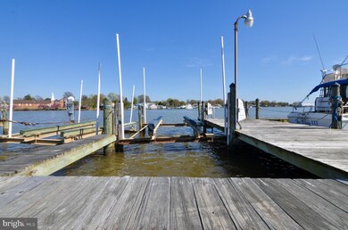 111 Lynnhaven Ct, Colonial Beach, VA 22443 - photo 4