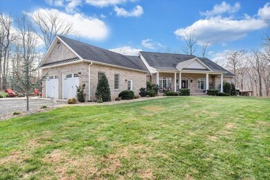 7770 Bending Oak Dr, Catawba, VA 24070 - photo 5