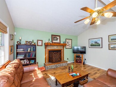 84 River Ridge Dr, Burnsville, NC 28714 - photo 4