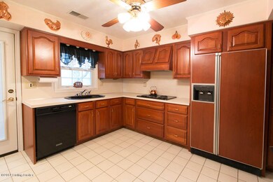 7621 E Manslick Rd, Louisville, KY 40228 - photo 7