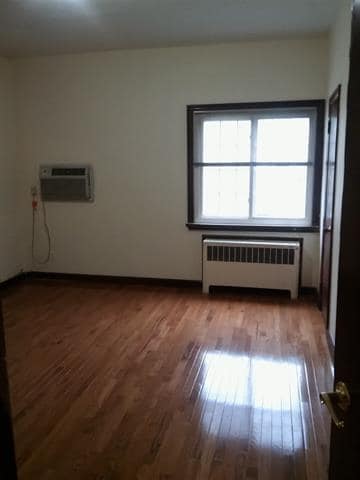 102 Oakland Ave unit 4, Jersey City, NJ 07306 - photo 5