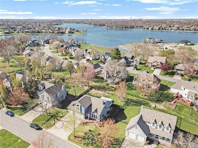 214 SW Marsh Wren St, Lees Summit, MO 64082 - photo 3