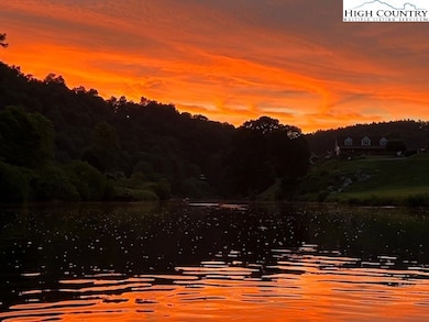 127 Deerfield, West Jefferson, NC 28694 - photo 4