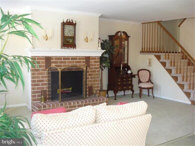 302 Albans Ct, Malvern, PA 19355 - photo 6