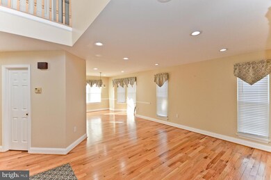 7401 Acacia Ct, Clinton, MD 20735 - photo 3