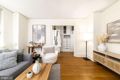 2100 2 Walnut St unit 3A, Philadelphia, PA 19103 - photo 5