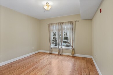 35 Commonwealth Ave unit 403, Chestnut Hill, MA 02467 - photo 5