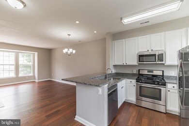 23182 Blackthorn Square, Sterling, VA 20166 - photo 5