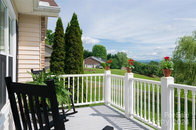 65 Knollview Dr, Asheville, NC 28806 - photo 3