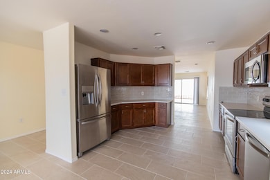 9013 N 14th St, Phoenix, AZ 85020 - photo 3