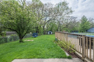 902 Scott St, Algonquin, IL 60102 - photo 3