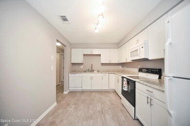 319 Sun Dial Ct, Cocoa, FL 32926 - photo 4