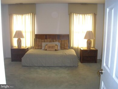 404 Elderberry Ct, Mount Laurel, NJ 08054 - photo 7