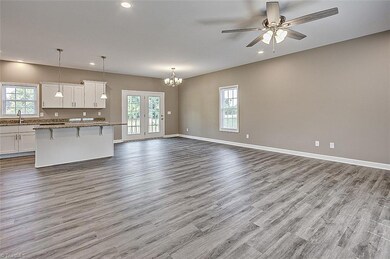 1400 Grantville Ln, Asheboro, NC 27205 - photo 4