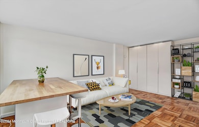 05-Living Room