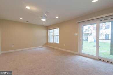 9131 Marlove Oaks Ln, Owings Mills, MD 21117 - photo 4