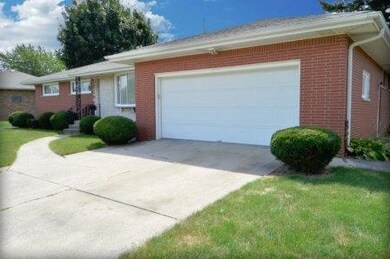 221 W 53rd Place, Merrillville, IN 46410 - photo 2