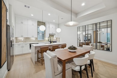 817 Thornton Rd unit G, Houston, TX 77018 - photo 3