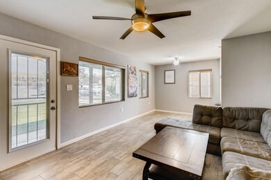 2536 N 30th St, Phoenix, AZ 85008 - photo 7