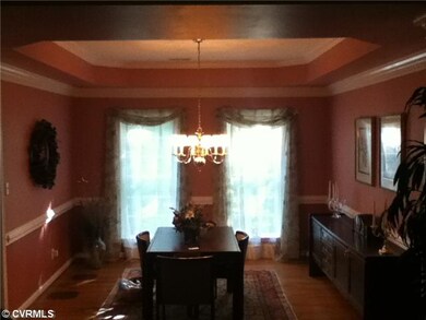 Dining Room - Dining Room with Tray Ceiling