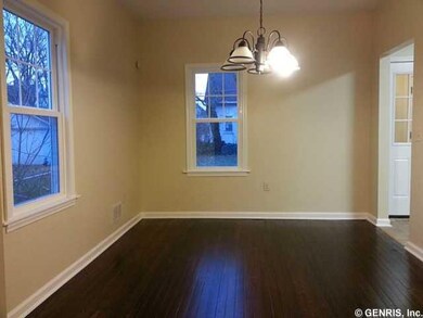 Dining Room. Everyone will enjoy meals and convers