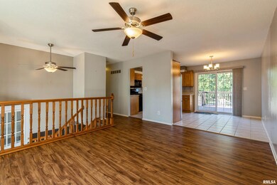 5028 Warren St, Davenport, IA 52806 - photo 5